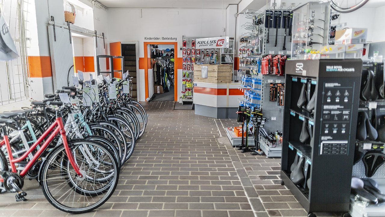 Verkaufsraum mit Fahrrädern